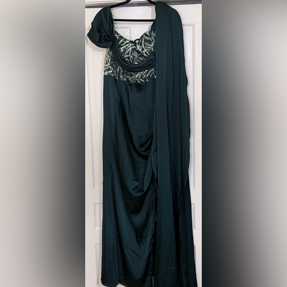 Faeristy 3XL Plus Size Formal Gown Beaded Bodice Chiffon Floor Length
